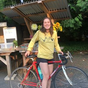 Meet your Posher, Lea